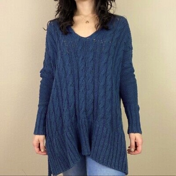 Free People Cable knitting vneck oversized sweater - Picture 1 of 6